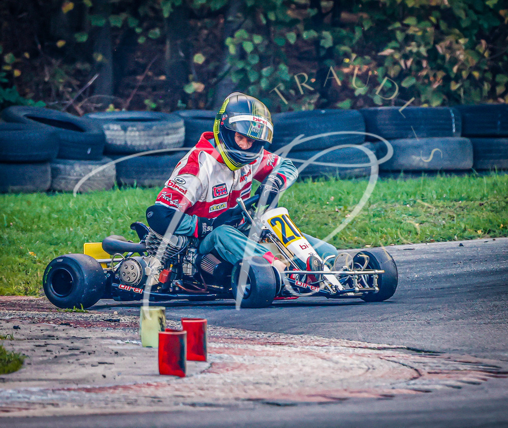 30BD11BF-C4E1-47AE-814A-5299F3AC5F0B | traudl_s_fotos