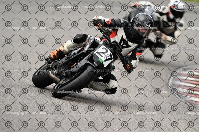 25bt02-1109 | markuskiefer.com - Realisiert mit Pictrs.com