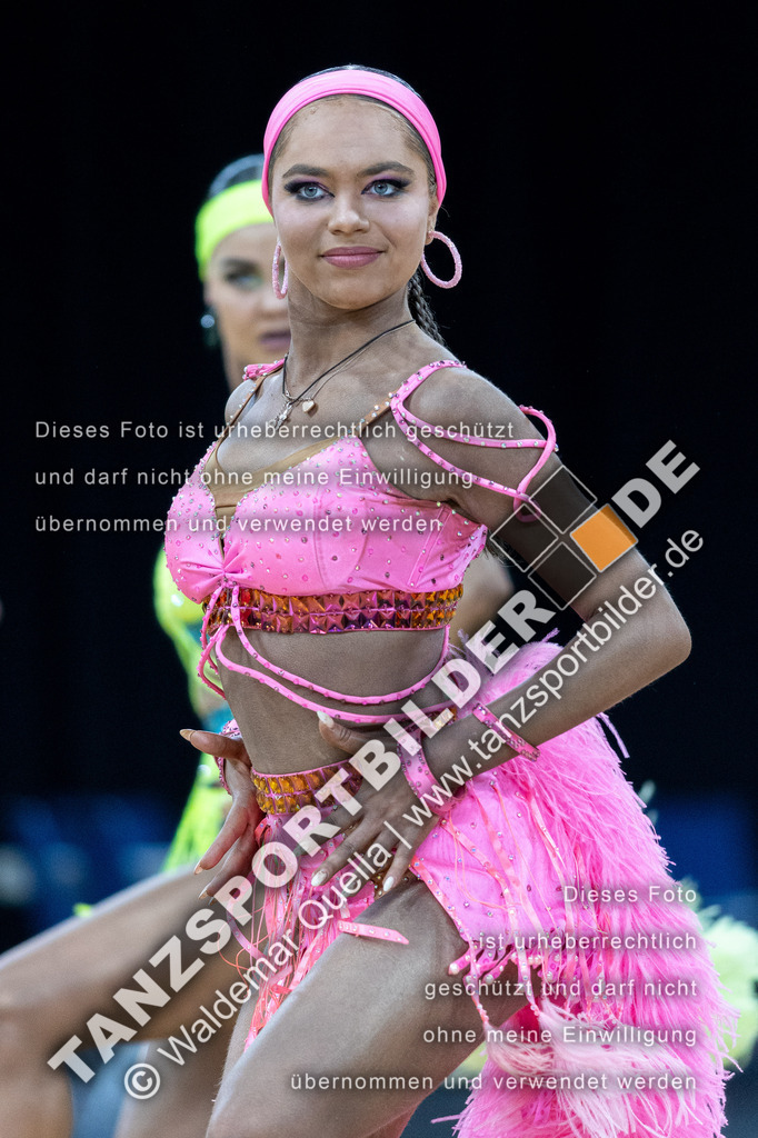 20240310-01454 | Hier finden Sie Tanz Bilder vom Latein und Standard Formationen tanzen. Sportbilder vom Tanzsport. Schöne Fotos und von Weltmeisterschaft, Europameisterschaft, Bundesliga, Regionalliga, Oberliga und Landesliga sowie von GOC Stuttgart, DanceComp, WM Bremen