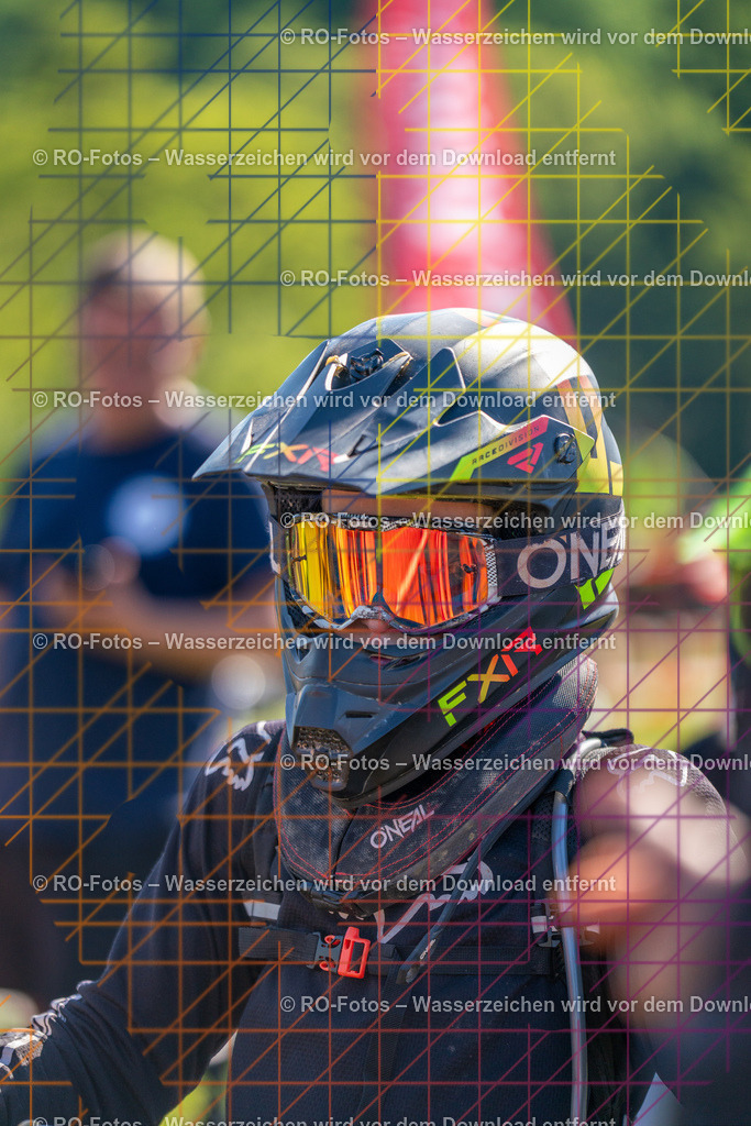 Wolfshausen 1 Lauf -73 | Sportfotografie von RO-Fotos: Motorsport, Motocross, Enduro, Laufveranstaltungen und Triathlon. Professionelle Fotos von Sportlern und Events. - Realisiert mit Pictrs.com