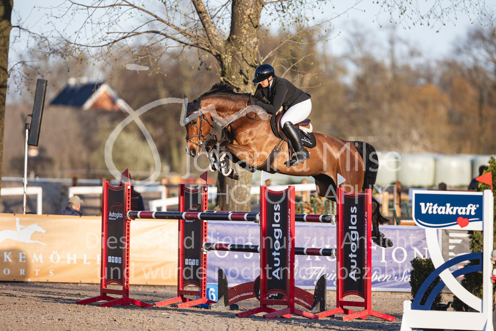 250408_Mühlen_Youngster-M-631 | Deine schönsten Turniermomente als professionelle Fotos! Entdecke hochwertige Pferdesport-Fotografie im Online-Shop. Jetzt Fotos finden & bestellen!