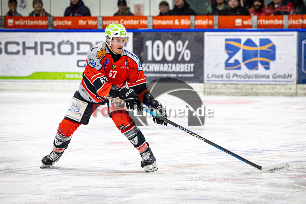 TSV Peißenberg MINERS gegen EHC Königsbrunn PINGUINE | Eishockey Bayernliga Herren Playoffs Viertelfinale 2024/25 - Spiel 6 von 7, TSV Peißenberg MINERS gegen EHC Königsbrunn PINGUINE, 20250221,Maximilian MALZATZKI (MINERS 67) in Aktion, Freisteller,2025-02-21 in Peißenberg (Eisstadion Peißenberg)Maximilian MALZATZKI (MINERS 67)Copyright: WolfgangxLindner foto-lindner.de