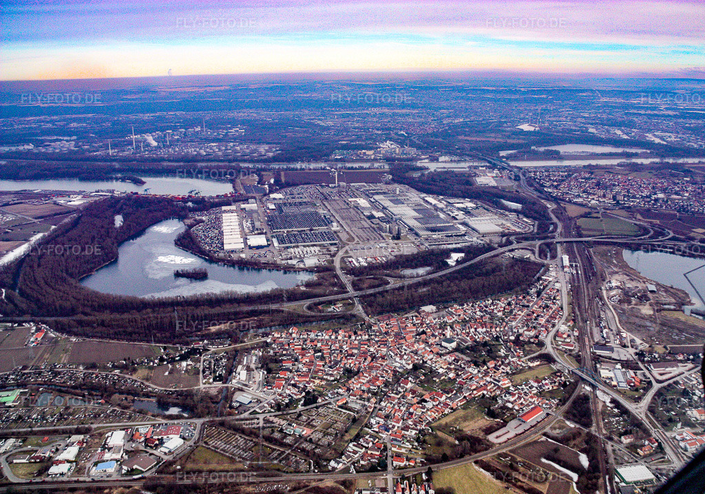 Luftbild: Daimler Truck AG, Mercedes Benz Werk Wörth in Wörth am Rhein im Bundesland Rheinland-Pfalz in Deutschland. Foto: IMG_16956.jpg vom 15.02.2009 durch Werner Riehm/FLY-FOTO.de