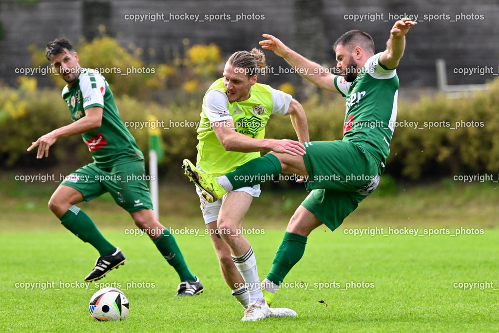 WSG Radenthein vs. SV Rapid Lienz | #2 Patrick Eder Rapid Lienz, #3 Max Unterwandling WSG Radenthein, #18 Uros Palibrk Rapid Lienz, WSG Radenthein vs. SV Rapid Lienz, WSG Radenthein vs. SV Rapid Lienz am 30.08.2025 in Radenthein (Sportplatz Radenthein), Austria, (Photo by Bernd Stefan)