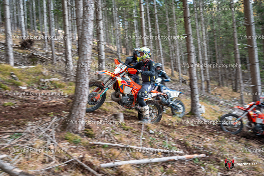 fuernholzer_251026-C1-376 | Fotografische Impressionen von der Red Stag Enduro Extreme by fuernholzer-photography.com. Endurosport in Österreich fotografisch festgehalten von fuernholzer. Auftragsfotografie für Private, Gewerbefotos und Industriefotografie. Eventfotografie, Sportfotografie und Motorsportfotografie. Anbieter von Fotoworkshops, Fototraining, fotografischen Vorträgen und Fotoseminaren.