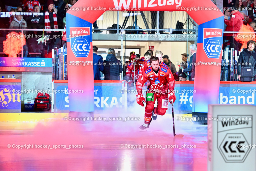 EC KAC vs. EC Red Bull Salzburb | Pyrotechnik, #8 Petersen Nicholas Eric EC KAC,  EC KAC vs. EC Red Bull Salzburb, EC KAC vs. EC Red Bull Salzburb am 04.04.2025 in Klagenfurt (Heidi Horten Arena), Austria, (Photo by Bernd Stefan)