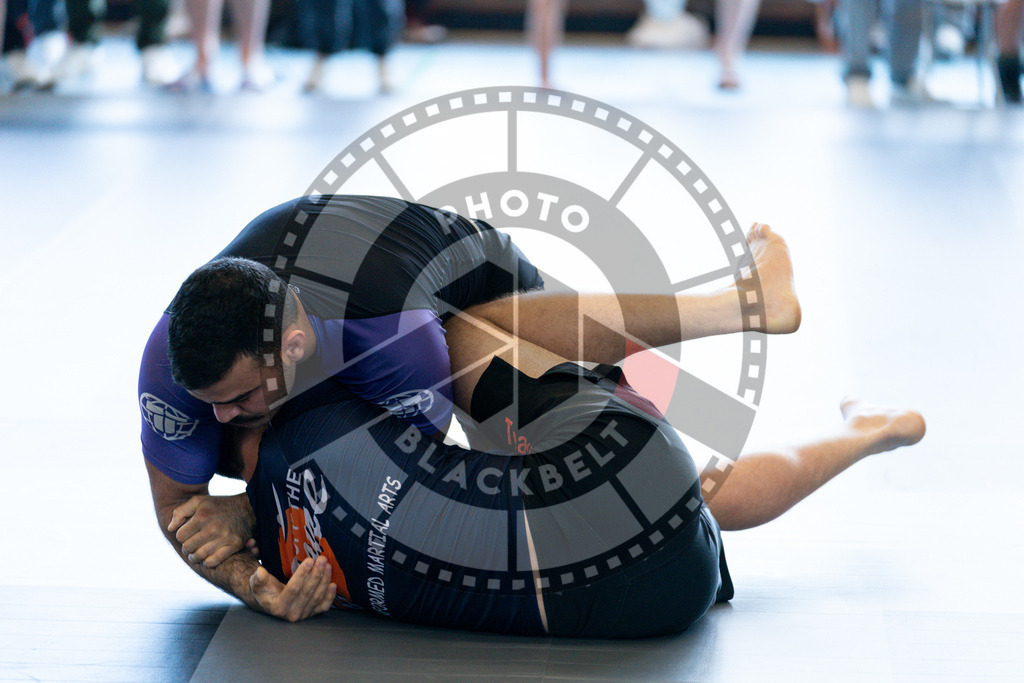 20240608PBB01462 | Fighters compete during the ILLCS VII summer edition luna livre competition in Hannover, Germany, on June 8, 2024.