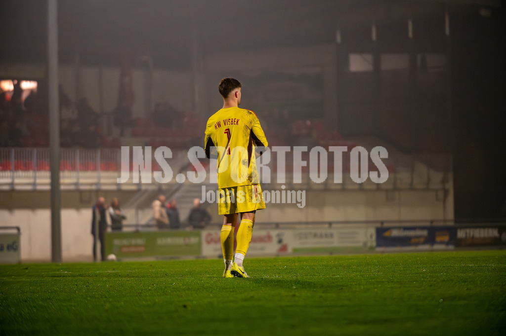 VFL-RWV_07.11.2025-15 | jns.sportfotos - Realisiert mit Pictrs.com
