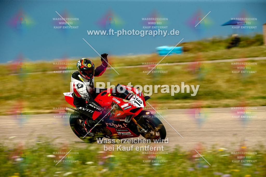 Chambley Juli-0666 | Hier findet Ihr Bilder von Touristenfahrten auf der Nürburgring Nordschleife oder von anderen Veranstaltungen die ich besucht habe. Viel Spass beim Durch Schauen 