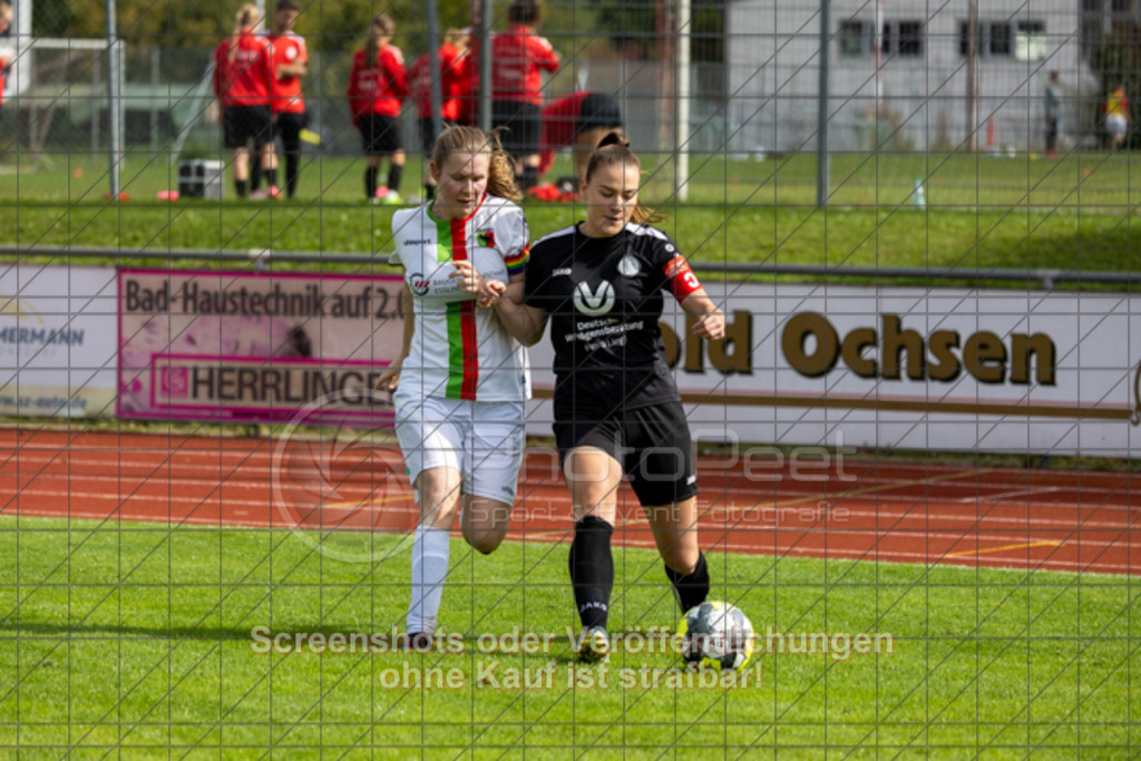 20250928_122755_0096 | #,1.FC Donzdorf II (schwarz) vs. FC Esslingen (weiß), Fussball, Frauen-Quali Bezirksliga - Bezirk Neckar/Fils, 03. Spieltag, Saison 2025/2026, Rasenplatz Lautertal Stadion, Süßener Straße 16, 73072 Donzdorf, 28.09.2025,Foto: PhotoPeet-Sportfotografie/Peter Harich