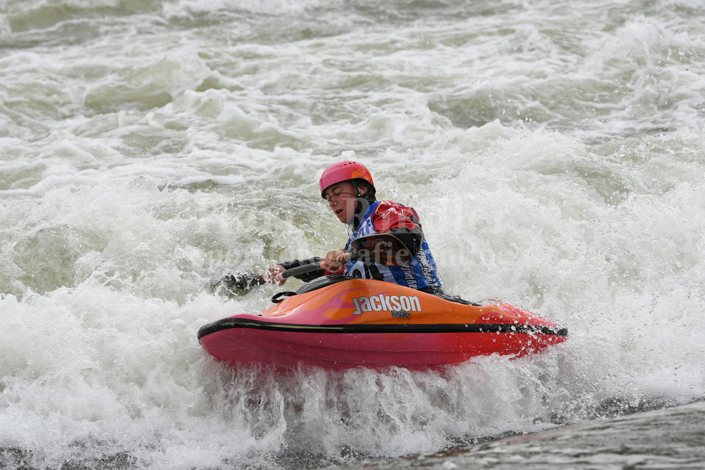 ICF CANOE FREESTYLE WORLD CUP 1 / PLATTLING | 2024 ICF CANOE FREESTYLE WORLD CUP 1 / PLATTLINGWomen's Kayak SurfaceOttilie ROBINSON-SHAW (Great Britain) #134 - Realisiert mit Pictrs.com