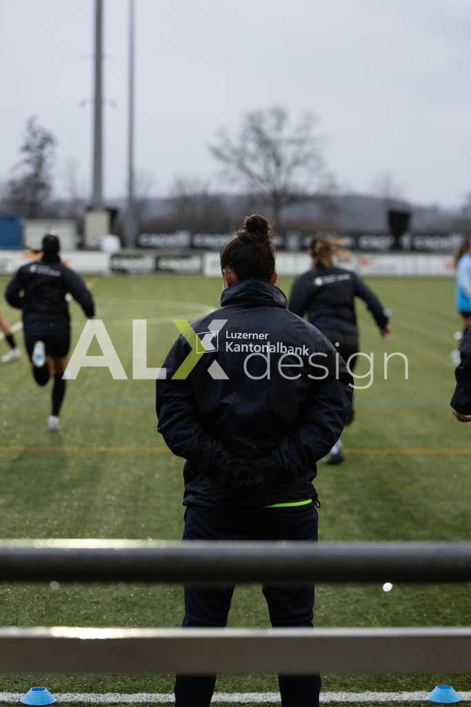Fußball I Frauen I Saison 2025-2026 I AXA Women's Super League | Women I 14. Spieltag I Grasshoppers Club Zürich - FC Luzern I 14.02.2026 | Hochwertige Sportfotos kaufen & lizenzieren für Medien, Vereine, Agenturen & Sportler:innen. Entdecke professionelle Sportfotografie im Bildshop von Alexander Franzen. - Realisiert mit Pictrs.com