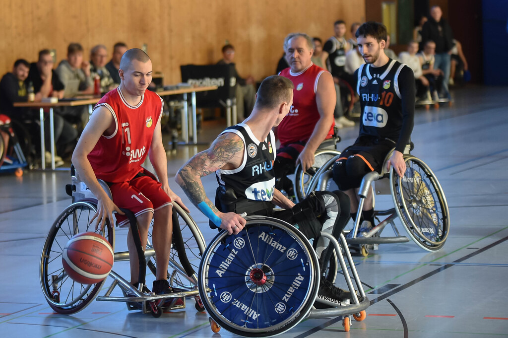 2025-02-01-0011 | Ralph Kunze - Realisiert mit Pictrs.com