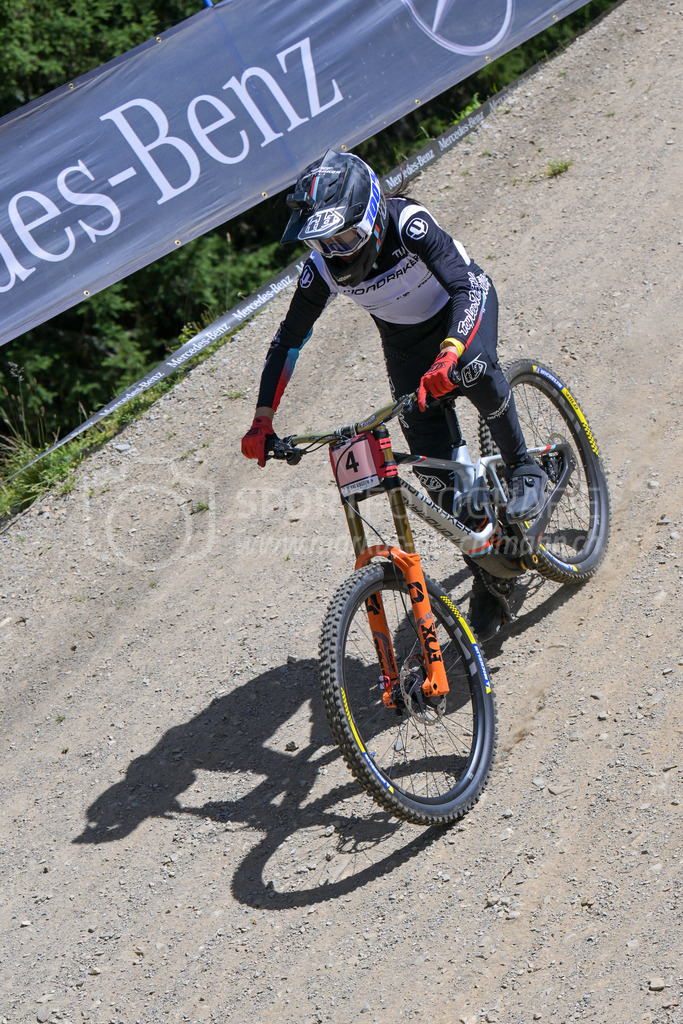 UCI Mountain Bike World Cup Lenzerheide 2022 - Downhill - 9. July 2022 | UCI Mountain Bike World Cup Lenzerheide 2022 - Downhill
Bike Kingdom, Lenzerheide
#4 FARINA Eleonora (ITA)
Bild: Sportfotografie Markus Aeschimann | www.markus-aeschimann.ch - Realisiert mit Pictrs.com