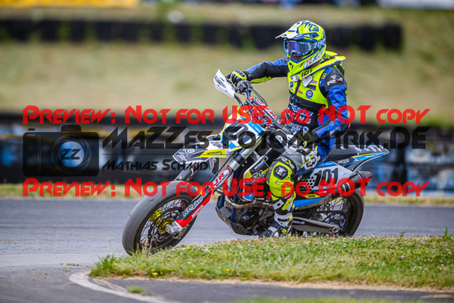 MaZZes_FotoMatrix_220528_0167 | Fotograf Mathias Schmid
Sportfotograf,
Eventfotograf,
Hochzeitsfotograf,
Portraitfotograf