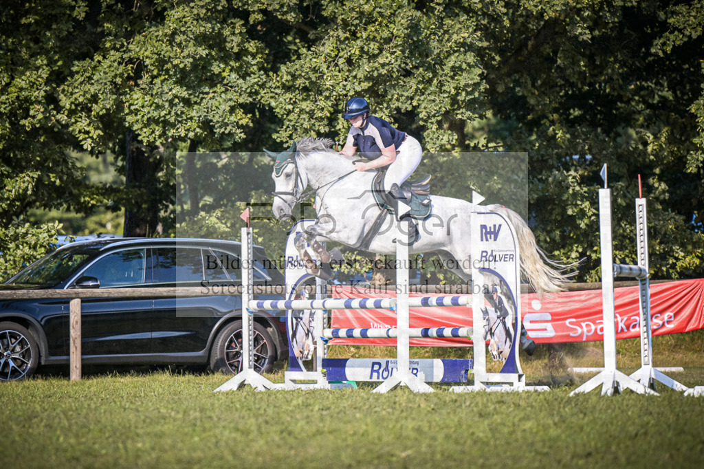 DOS_0251 | Entdecke hochwertige Reitturnierfotos von Foto Oger. Professionell, emotional und authentisch – jetzt Lieblingsmomente im Shop bestellen.Deutschlandweite Turnierfotografie. - Realisiert mit Pictrs.com