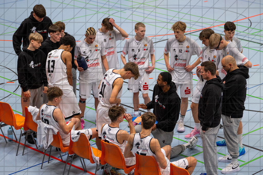 JBBL 24/25 | 23.11.2024 | Charisma Young Bulls vs. UBC Münster  | JBBL 24/25 | 23.11.2024 | Charisma Young Bulls vs. UBC Münster - - - - - CREDIT, www.bullenfotos.de, Martin König, Hörner Weg 40, D-49078 Osnabrück, +4917663732967, Nutzung und Weitergabe nur zu den vereinbarten Zwecken. Presseanfragen an Urheber. Alle Rechte beim Urheber. - - - - - - Realisiert mit Pictrs.com