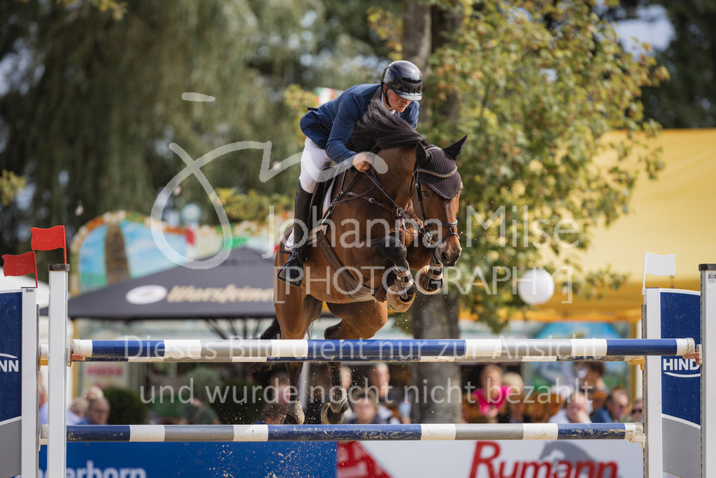 230827_Delbrueck_GrosserPreis-553 | Deine schönsten Turniermomente als professionelle Fotos! Entdecke hochwertige Pferdesport-Fotografie im Online-Shop. Jetzt Fotos finden & bestellen!