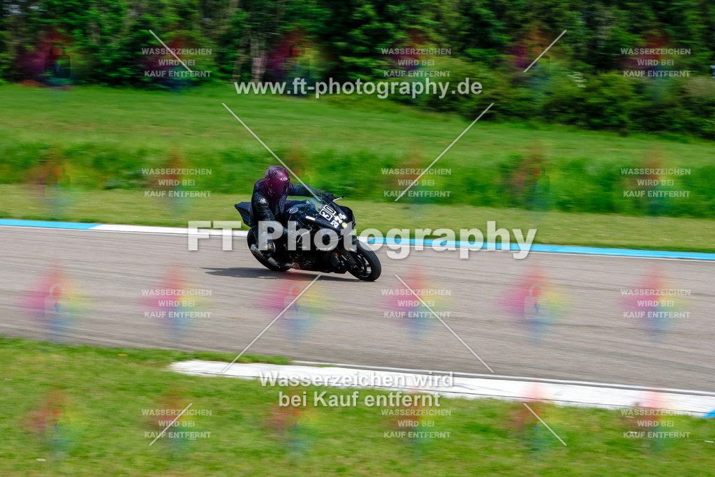 MotoTeam-9358 | Hier findet Ihr Bilder von Touristenfahrten auf der Nürburgring Nordschleife oder von anderen Veranstaltungen die ich besucht habe. Viel Spass beim Durch Schauen 