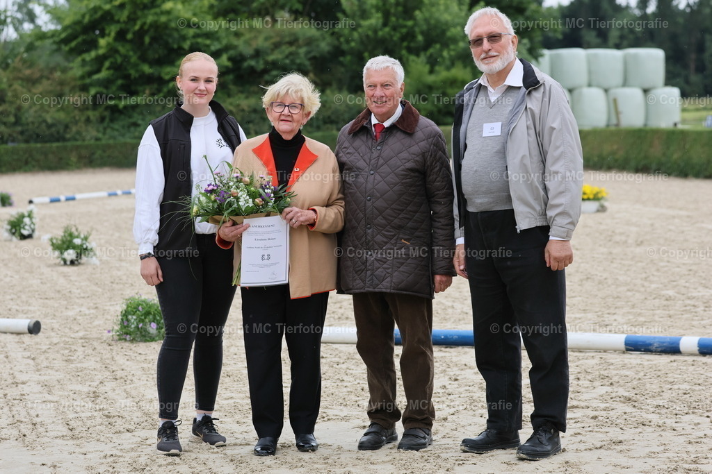 TrakZenStuteintrGeldern24052025MC3H5A2802 | Pferdefotos online bestellen - Realisiert mit Pictrs.com