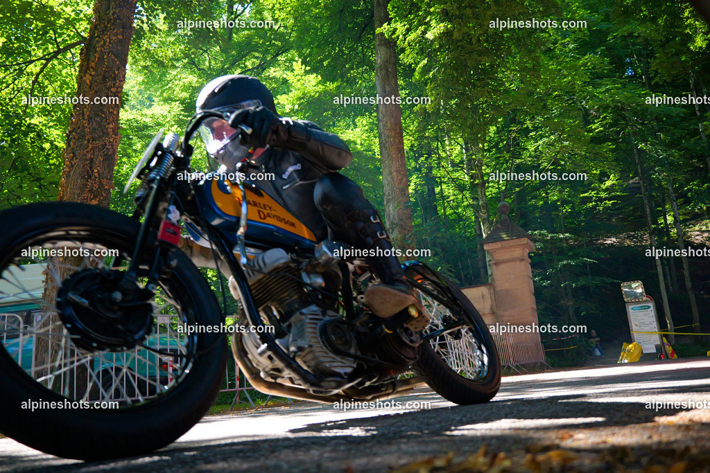 P1026261 | Erleben Sie atemberaubende, hochqualitative Fotos Ihrer Fahrt entlang der malerischen Alpenstraßen. Besuchen Sie alpineshots.com, um professionelle Aufnahmen Ihrer unvergesslichen Reise zu finden und zu kaufen - Realisiert mit Pictrs.com