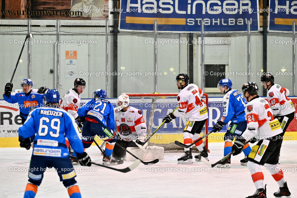 ESC SPARKASSE STEINDORF vs. EV ZELTWEG MURTAL LIONS | #69 Kreuzer Philipp ESC Steindorf, #11 Kalan Luka ESC Steindorf, #21 Walder Patrik ESC Steindorf, #17 Logar Miha EV ZELTWEG MURTAL LIONS, #88 Mocher Paul EV ZELTWEG MURTAL LIONS, #44 Selan Maks EV ZELTWEG MURTAL LIONS, #72 Hobitsch Samuel ESC Steindorf, #40 Forcher Andreas EV ZELTWEG MURTAL LIONS, #24 Grüneis Michael EV ZELTWEG MURTAL LIONS, ESC SPARKASSE STEINDORF vs. EV ZELTWEG MURTAL LIONS, ESC SPARKASSE STEINDORF vs. EV ZELTWEG MURTAL LIONS am 27.12.2025 in Steindorf (Ossiachersee Halle), Austria, (Photo by Bernd Stefan)