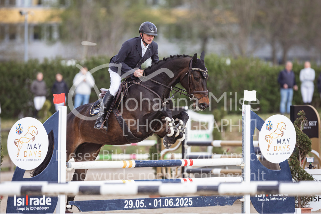 250419_Frühlingsfest_Springpf-L-347 | Deine schönsten Turniermomente als professionelle Fotos! Entdecke hochwertige Pferdesport-Fotografie im Online-Shop. Jetzt Fotos finden & bestellen!