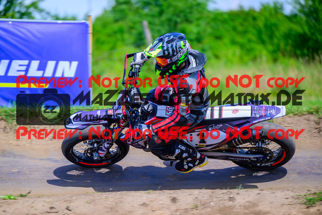 MaZZes_FotoMatrix_240622_6021986_3123 | UE40