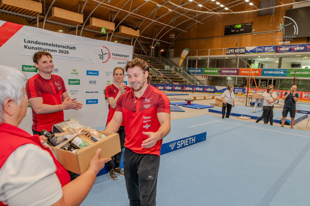 DSC_1784 | "Fussifoto.com – Ihr Ansprechpartner für hochwertige Fotografie! Entdecken Sie kreative Bilder und professionelle Dienstleistungen. Kontaktieren Sie uns für Ihre Projekte!"