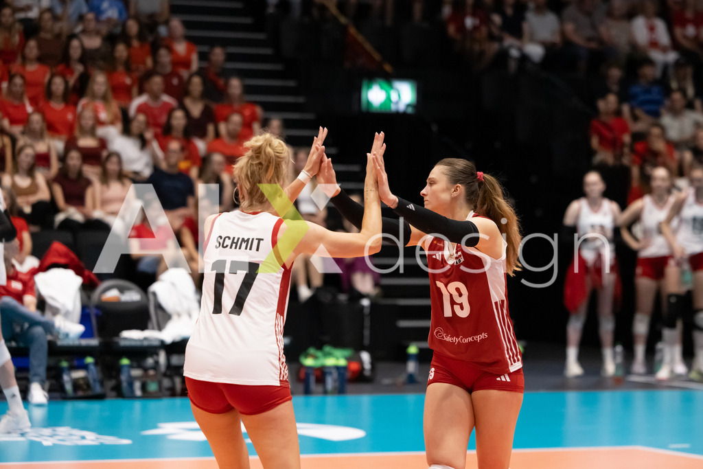 Austria v Switzerland - CEV European League Women | KRIENS, SWITZERLAND - JUNE 14: DANA SCHMIT of Austria and EVA STABENTHEINER of Austria during the CEV European League match between Austria and Switzerland at Pilatus Arena on June 14, 2026 in Kriens, Switzerland. - Realisiert mit Pictrs.com