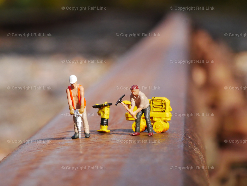 Bauarbeiter_Schiene | Stockfotos, Fotos mit Miniaturfiguren und kreativen Ideen. Dabei auch vieles aus der Metropolregion Rhein-Neckar. 