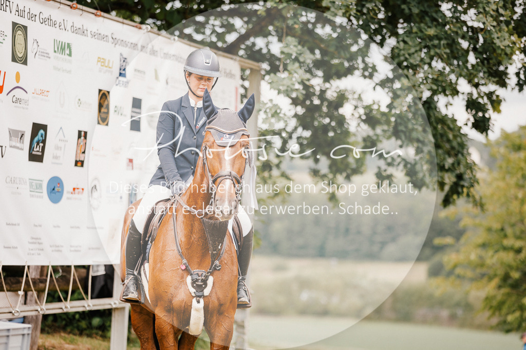 3I6A2523 | Stimmungsvolle Portraits und Reitsportfotografie im Ruhrgebiet und im Münsterland.

Pferdefotografie, Hundefotografie, Tierfotografie, Reportagen, Portraits von Tier und Mensch, Turnierfotografie in Bochum, Recklinghausen, Marl, Haltern am See, Dülmen.. - Realisiert mit Pictrs.com