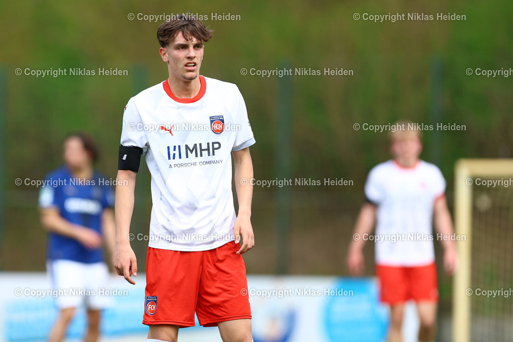 NH_HolsteinKielU19_1FCHeidenheimU19_DFBNachwuchsliga_18042026 | #13 Torben Leis (1. FC Heidenheim U19)Fußball I Herren I U19 DFB-Nachwuchsliga Hauptrunde Liga A, Gruppe B I Saison 2025-2026 I 9. Spieltag I Holstein Kiel U19 - 1. FC Heidenheim U19 I 18.04..2026 I Citti-Fußball-Park