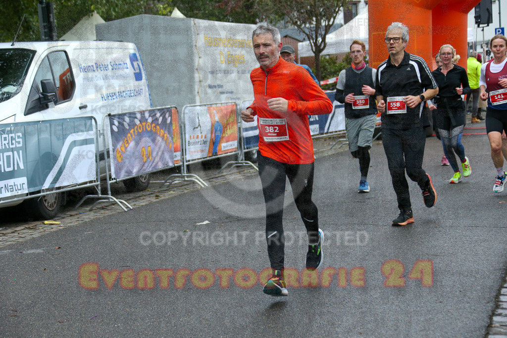 251130_1143_EX1_8425 | Sportfotografie im Rhein-Sieg Kreis, Köln, Bonn, NRW, Rheinland Pfalz, Hessen, etc. Unser Tätigkeitsfeld umfasst den Laufsport vom Volkslauf über den Marathon, Duathlon, Triathon bis zum Ultralauf wie Kölnpfad Ultra oder Schindertrail.