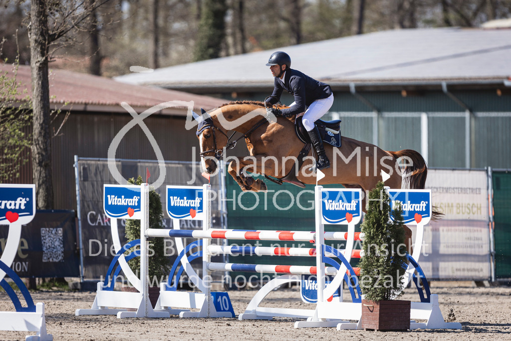 250408_Mühlen_SprPf-L-403 | Deine schönsten Turniermomente als professionelle Fotos! Entdecke hochwertige Pferdesport-Fotografie im Online-Shop. Jetzt Fotos finden & bestellen!