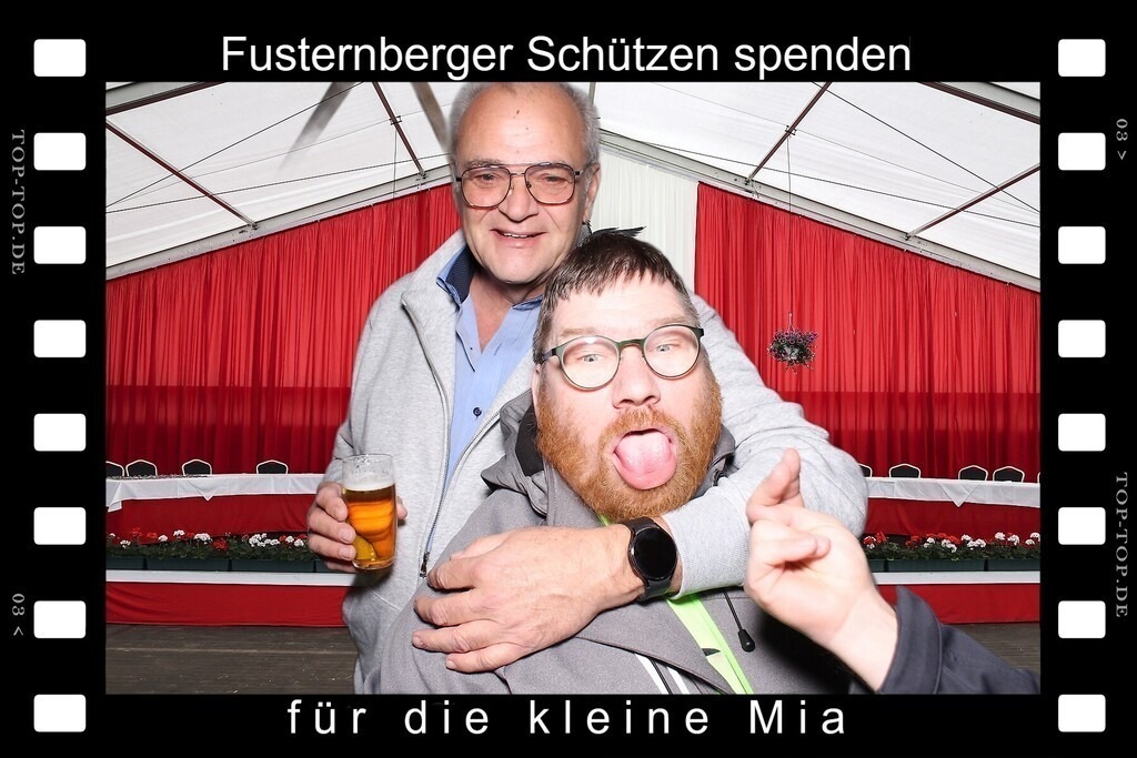 top-top.de 240928-067 | Foto, Video, Fotografie, Videografie, Fotobox, DJ, Discjockey, Musik, Musikbox, Veranstaltung, Photobooth, Amazon, Ebay, Buchtipp, Bestseller, Autor, Verlag, Buch, Wesel, Hamminkeln, NRW, Dinslaken, Rees, Drohne, Hochzeit, Party, Fotobox, Wesel, Fotograf