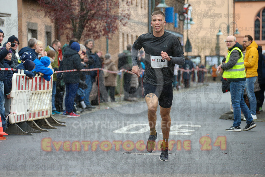 221127_1042_EX1_0608 | Sportfotografie im Rhein-Sieg Kreis, Köln, Bonn, NRW, Rheinland Pfalz, Hessen, etc. Unser Tätigkeitsfeld umfasst den Laufsport vom Volkslauf über den Marathon, Duathlon, Triathon bis zum Ultralauf wie Kölnpfad Ultra oder Schindertrail.