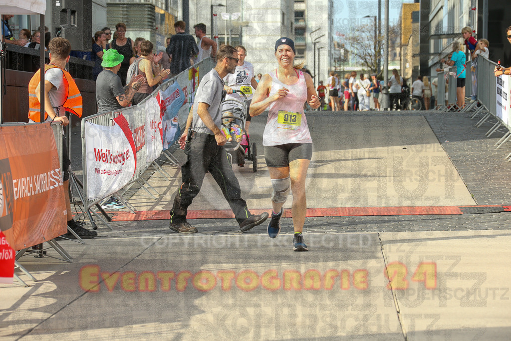 250920_1535_EX1_0094 | Sportfotografie im Rhein-Sieg Kreis, Köln, Bonn, NRW, Rheinland Pfalz, Hessen, etc. Unser Tätigkeitsfeld umfasst den Laufsport vom Volkslauf über den Marathon, Duathlon, Triathon bis zum Ultralauf wie Kölnpfad Ultra oder Schindertrail.