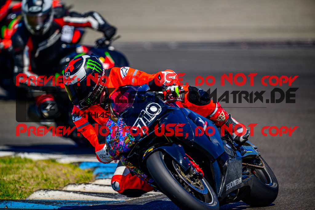 MaZZes_Fotomatrix_20250519_6007705_1265 | GELB