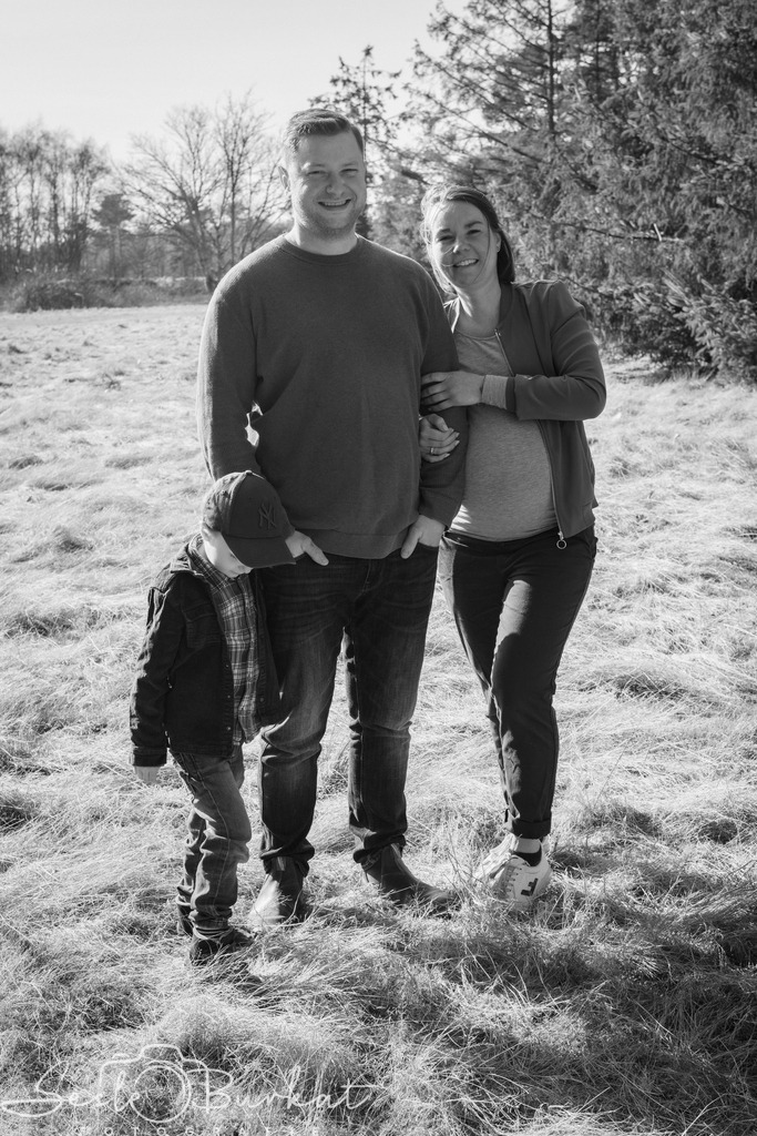 20260314-0G3A8716 | Authentische, natürliche und emotionale Fotoshootings auf der Nordseeinsel Föhr. Als Fotografin halte ich deine schönsten Momente in einzigartigen Neugeborenen-, Familien-, Paar- und Einzelshootings fest. Jetzt einen Termin vereinbaren!