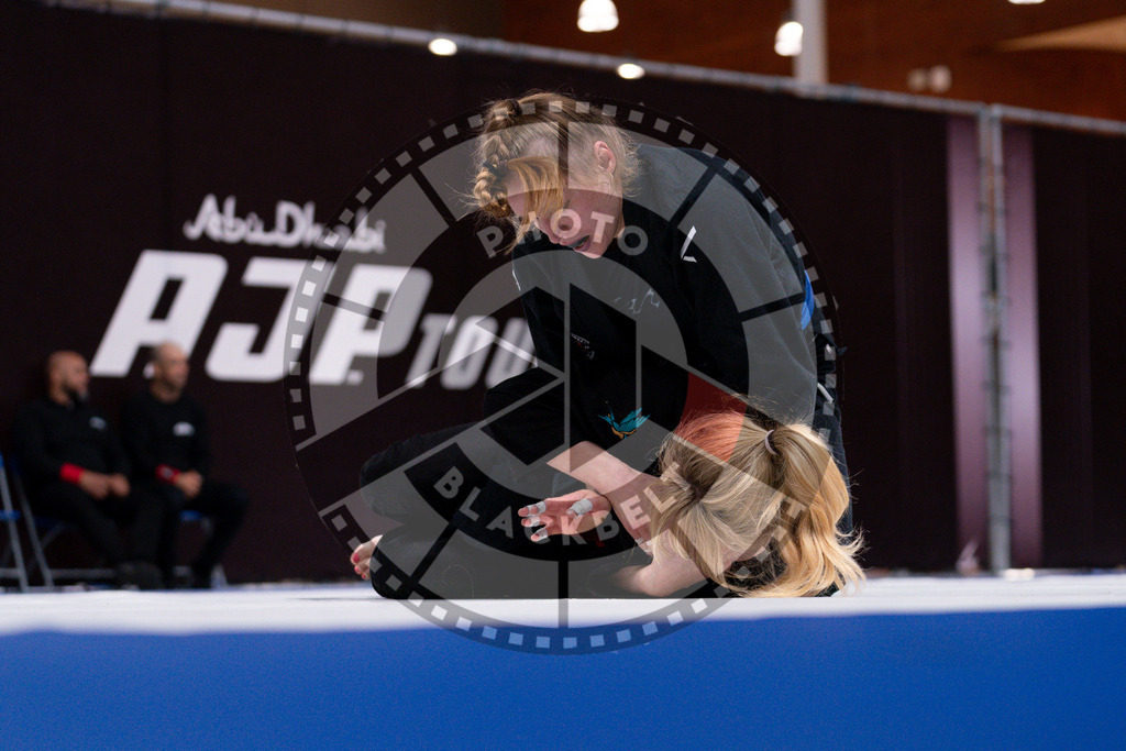 20241013PBB2138 | Athletes compete during the AJP Tour Europe Continental Jiu-Jitsu Amateurs & Masters Championship on October 13, 2024 in Almere near Amsterdam, Netherlands. © Chiara Dazi / photoblackbelt