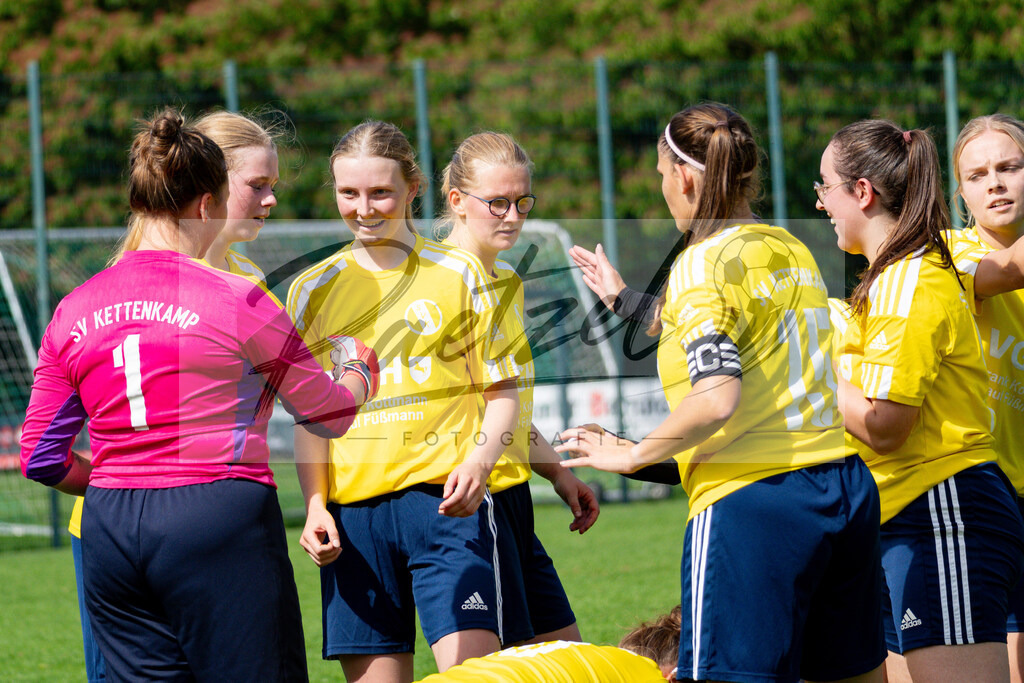 20260906_RULSVK_0577 | Fußball, Frauen:   beim Spiel der Kreisliga zwischen SG Rulle/Haste vs. SV Kettenkamp am 06.09.2026 im Stavermann-Sportpark in Rulle/Wallenhorst, Deutschland.(Foto von Nico Paetzel) - Realisiert mit Pictrs.com