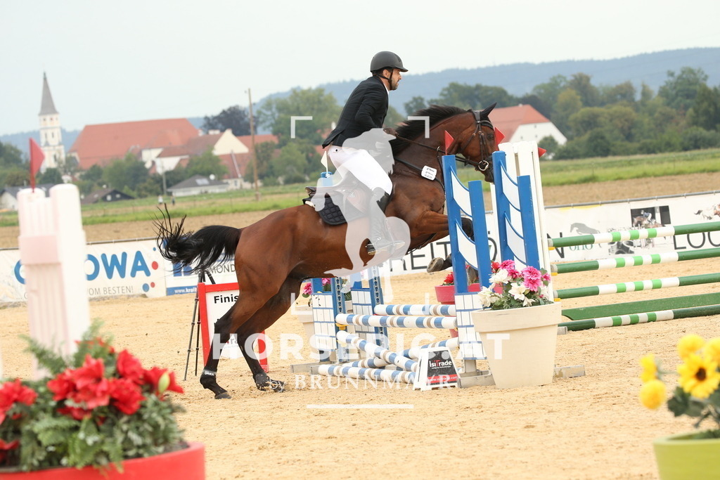 DL2Q3158 | Willkommen bei Brunnmayr - Design & Fotografie – Ihrem Spezialisten für Reitturniere und Pferdeveranstaltungen in Oberösterreich, Salzburg und Bayern! Seit über 17 Jahren sind wir leidenschaftlich dabei.