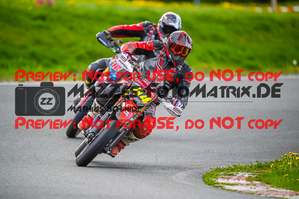 MaZZes_FotoMatrix_230506_2-212 | UE40