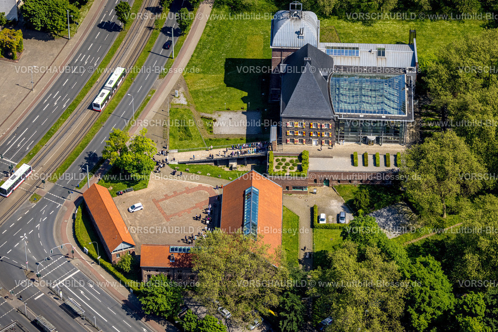 Gelsenkirchen230510816 | Luftbild, Erlebnismuseum Schloss Horst, feiernde Gäste, Horst, Gelsenkirchen, Ruhrgebiet, Nordrhein-Westfalen, Deutschland