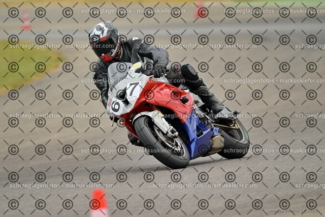 25bt05-1399 | markuskiefer.com - Realisiert mit Pictrs.com