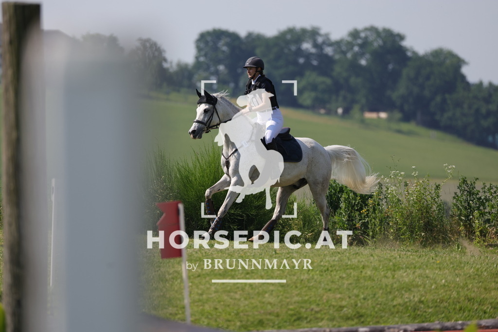 0P6A7621 | Willkommen bei Brunnmayr - Design & Fotografie – Ihrem Spezialisten für Reitturniere und Pferdeveranstaltungen in Oberösterreich, Salzburg und Bayern! Seit über 17 Jahren sind wir leidenschaftlich dabei.