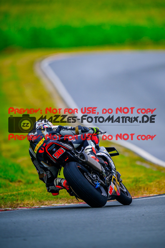 MaZZes_FotoMatrix_240727_6007705_9109 | STK