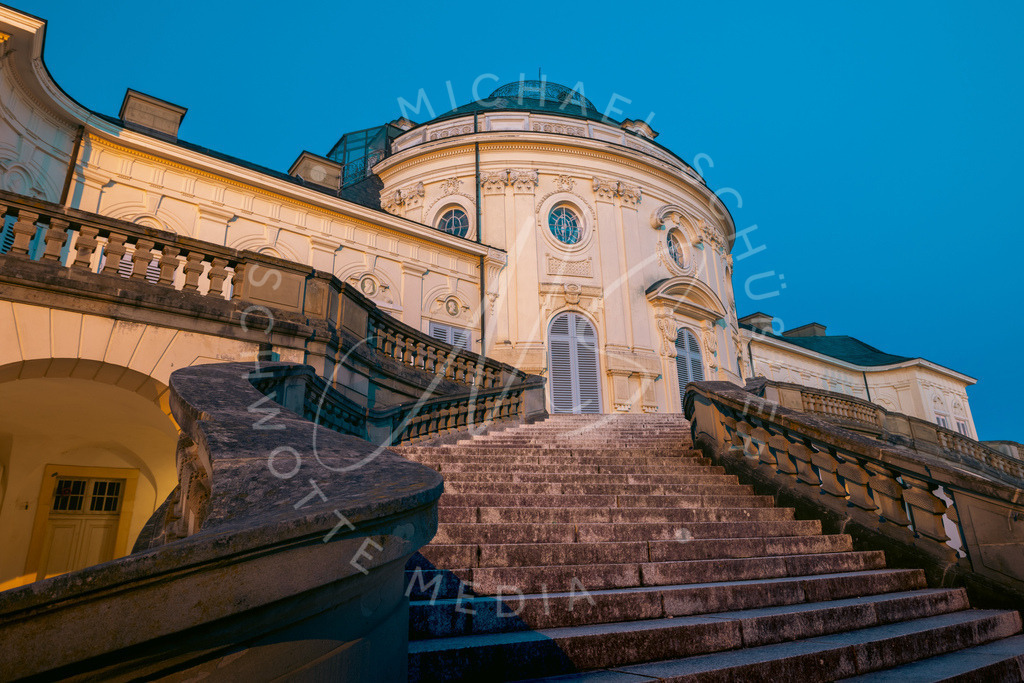 2025-10-30 Herbst Schloss Solitude Stuttgart 011 | Schwotte Media - Realisiert mit Pictrs.com