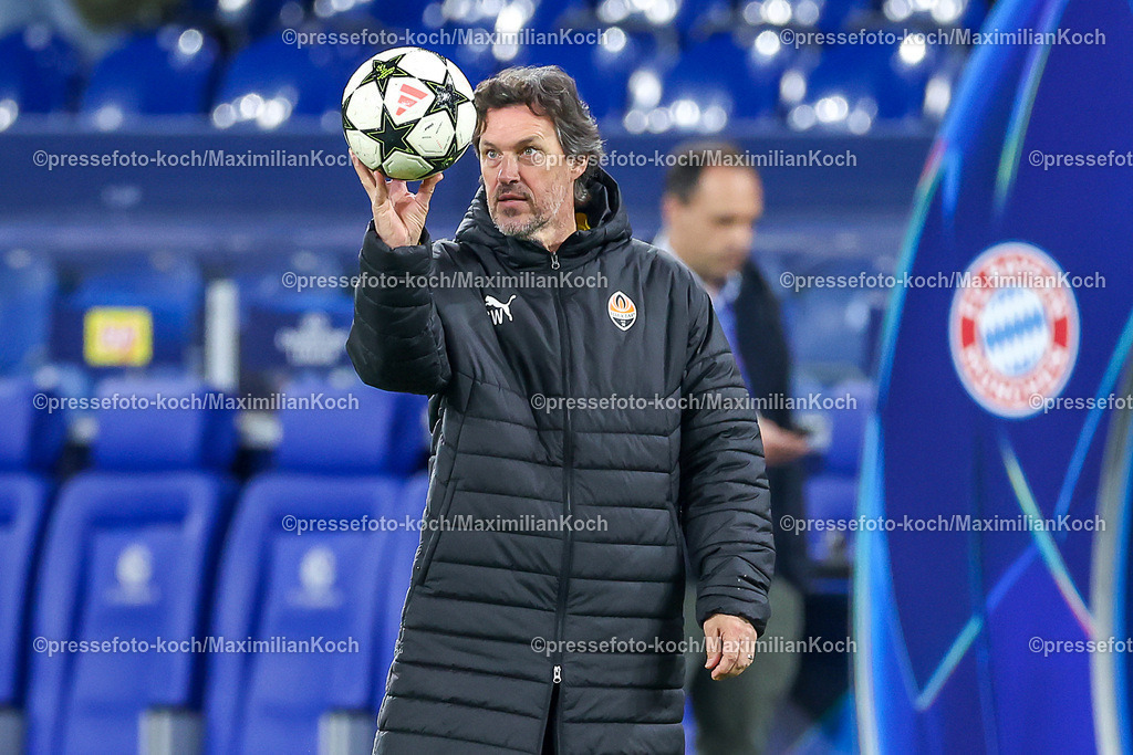 UCL10122401004 | 10.12.2024, Fußball, UEFA Champions League, Schachtar Donezk - FC Bayern München, Arena AufSchalke Gelsenkirchen, 8. Spieltag Saison 2024 2025: xxxxxxxxxxxxx DFB regulations prohibit any use of photographs as image sequences and or quasi-video.